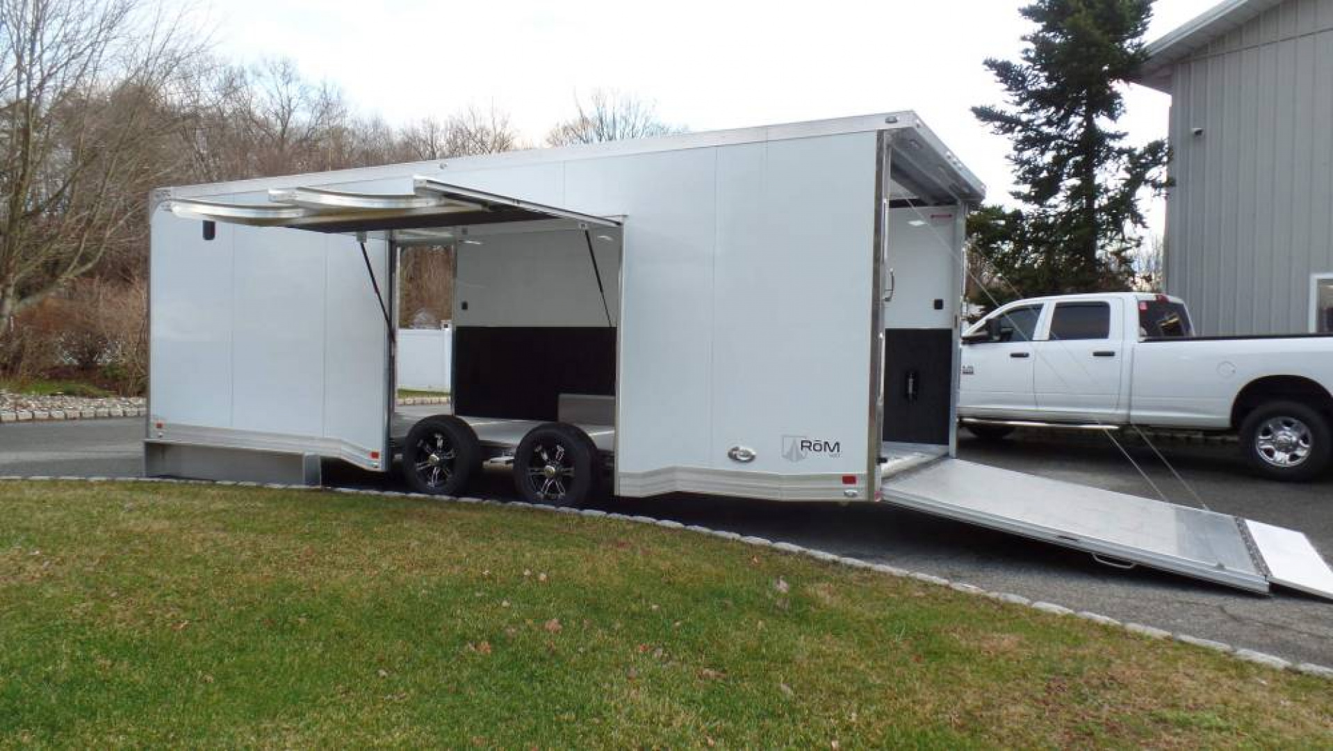 New ATC 8.5X24 ROM500 with Extruded Aluminum Floor, and Deluxe Package  Top 500 series model. MSRP $46,435.00 SALE $35,750.00 #232071