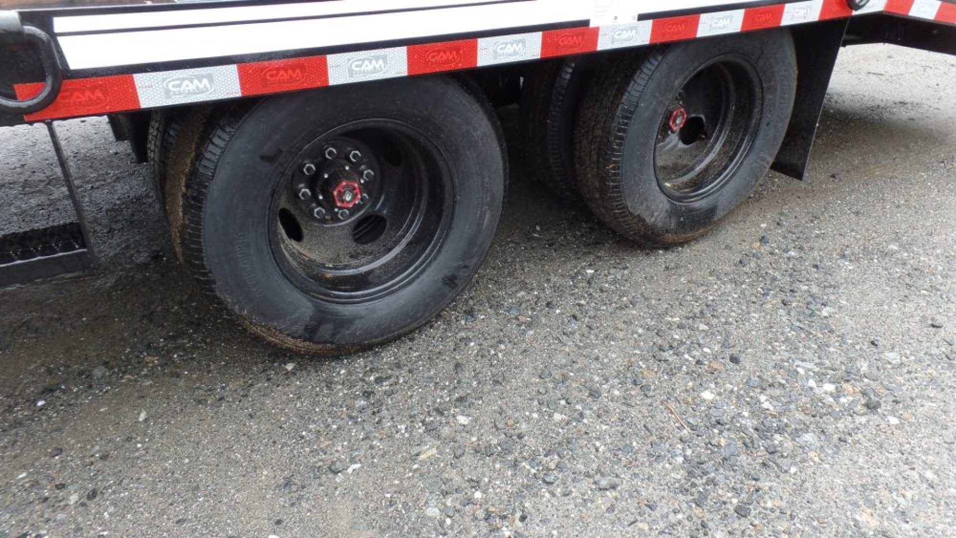 New CAM Superline, 10 Ton Payload Equipment Trailer. / 25,900 lb. GVWR ( No FET) , 20 ft. flat deck plus 5 ft. beavertail, Wood Filled Ramps, Empty Weight 6,450 lbs.  ID#541395