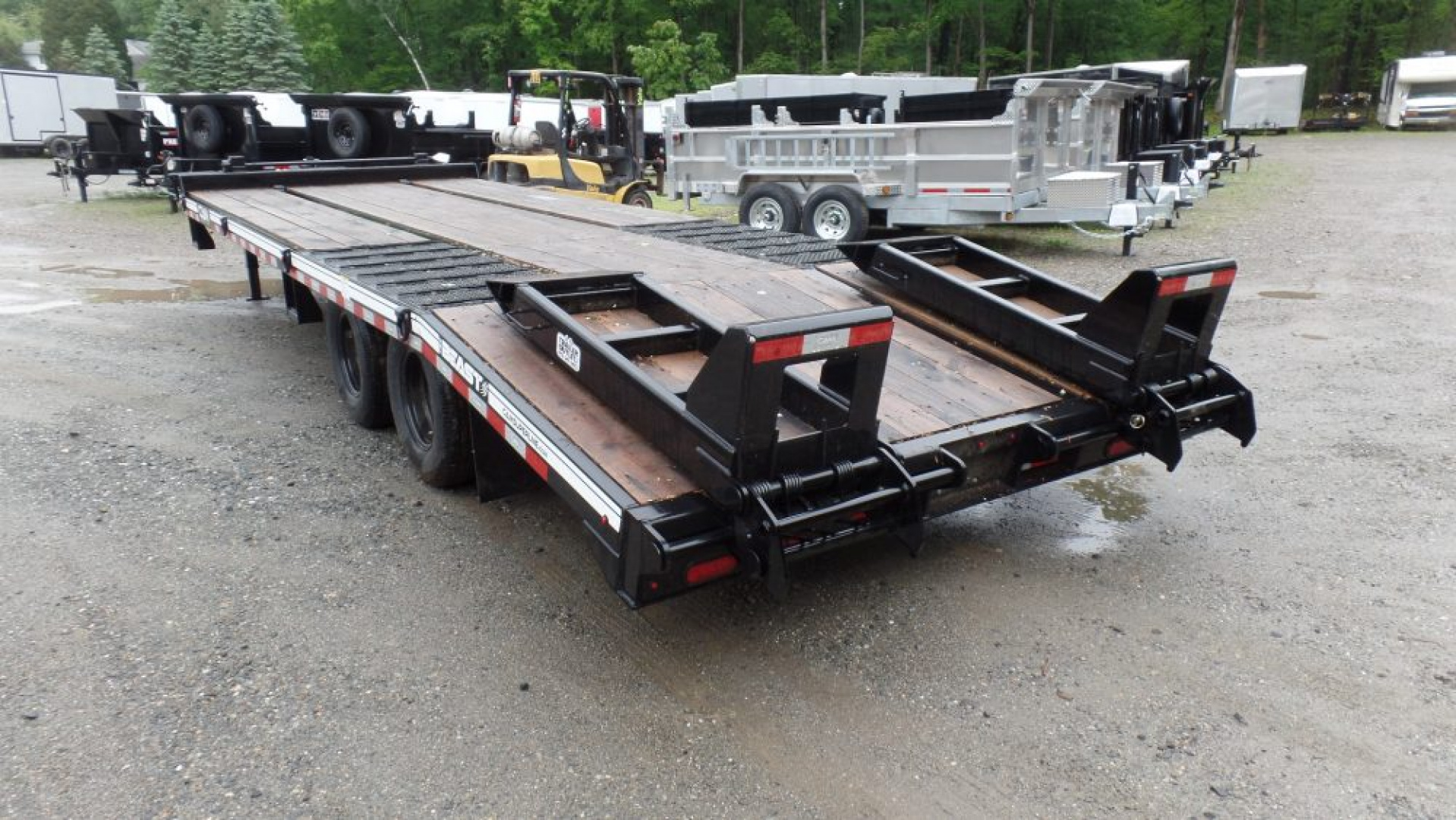 New CAM Superline, 10 Ton Payload Equipment Trailer. / 25,900 lb. GVWR ( No FET) , 20 ft. flat deck plus 5 ft. beavertail, Wood Filled Ramps, Empty Weight 6,450 lbs.  ID#541395