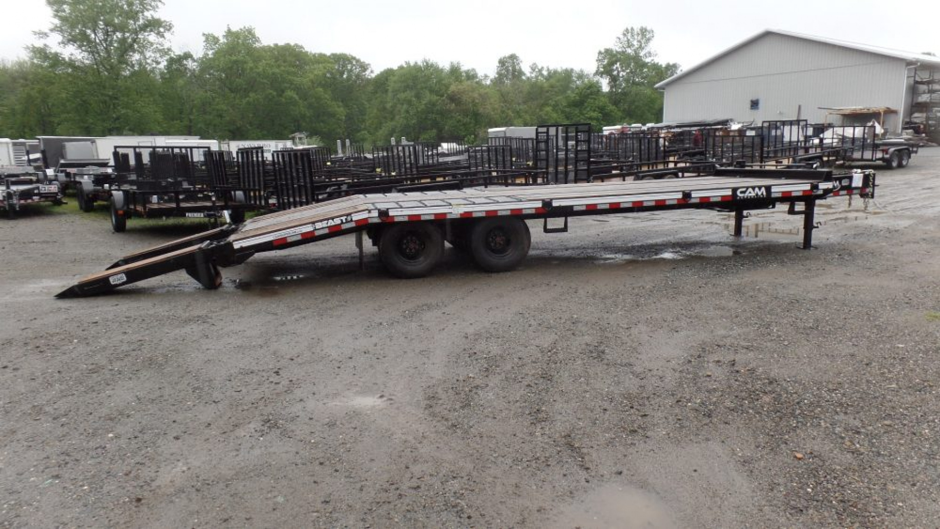 New CAM Superline, 10 Ton Payload Equipment Trailer. / 25,900 lb. GVWR ( No FET) , 20 ft. flat deck plus 5 ft. beavertail, Wood Filled Ramps, Empty Weight 6,450 lbs.  ID#541395