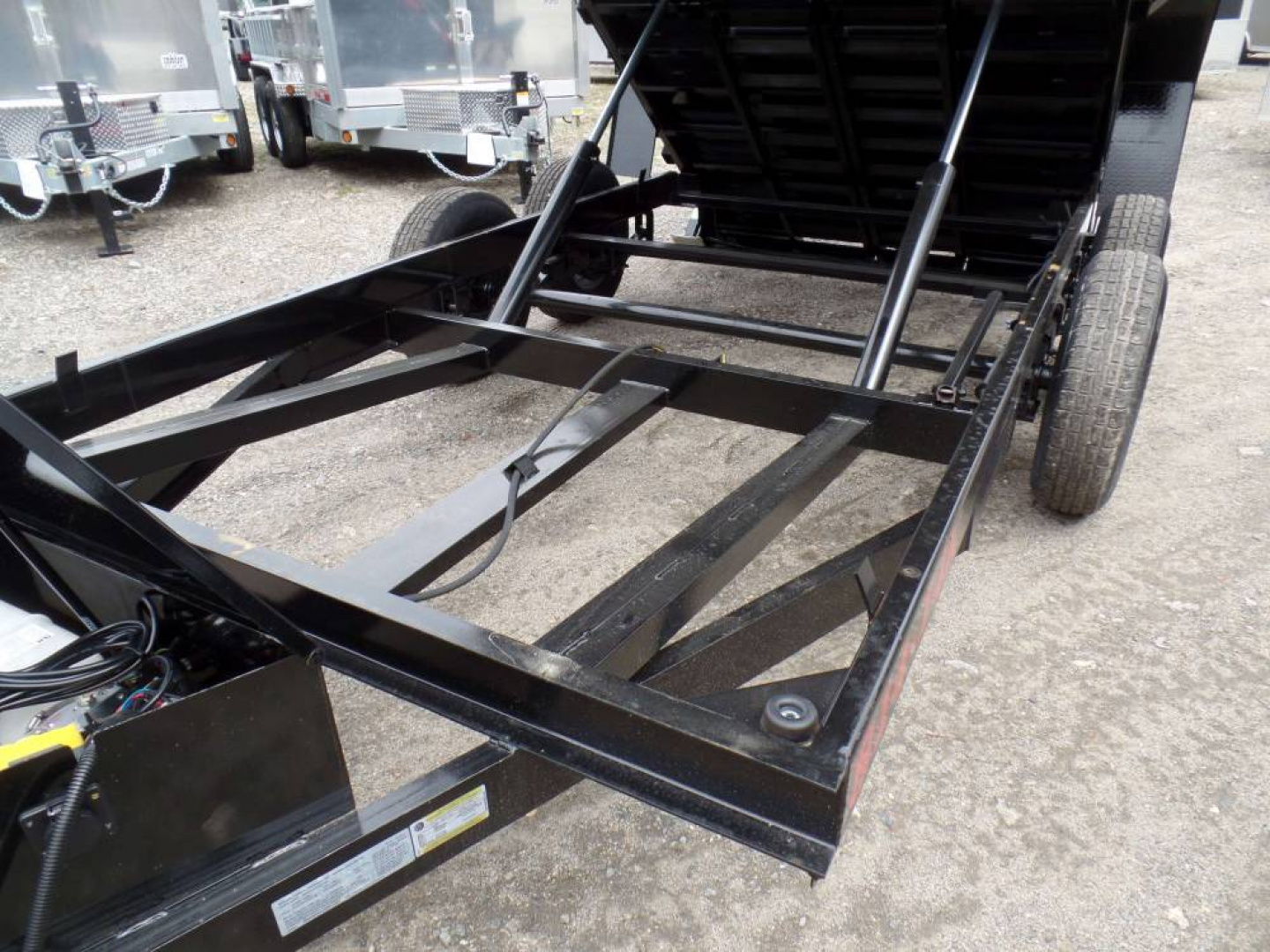 New DUMP TRAILER 7X14X4ft. sides, 14,000 lb. GVWR, 14.5 Yards, with Barn Doors, Ramps, Tarp and Roller, Heavy Duty Framing our ID# 014367