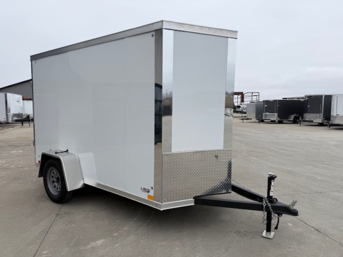New 2026 Cross White 5'x10' 3k Alpha Flat Top V-Nose Enclosed Cargo Trailer