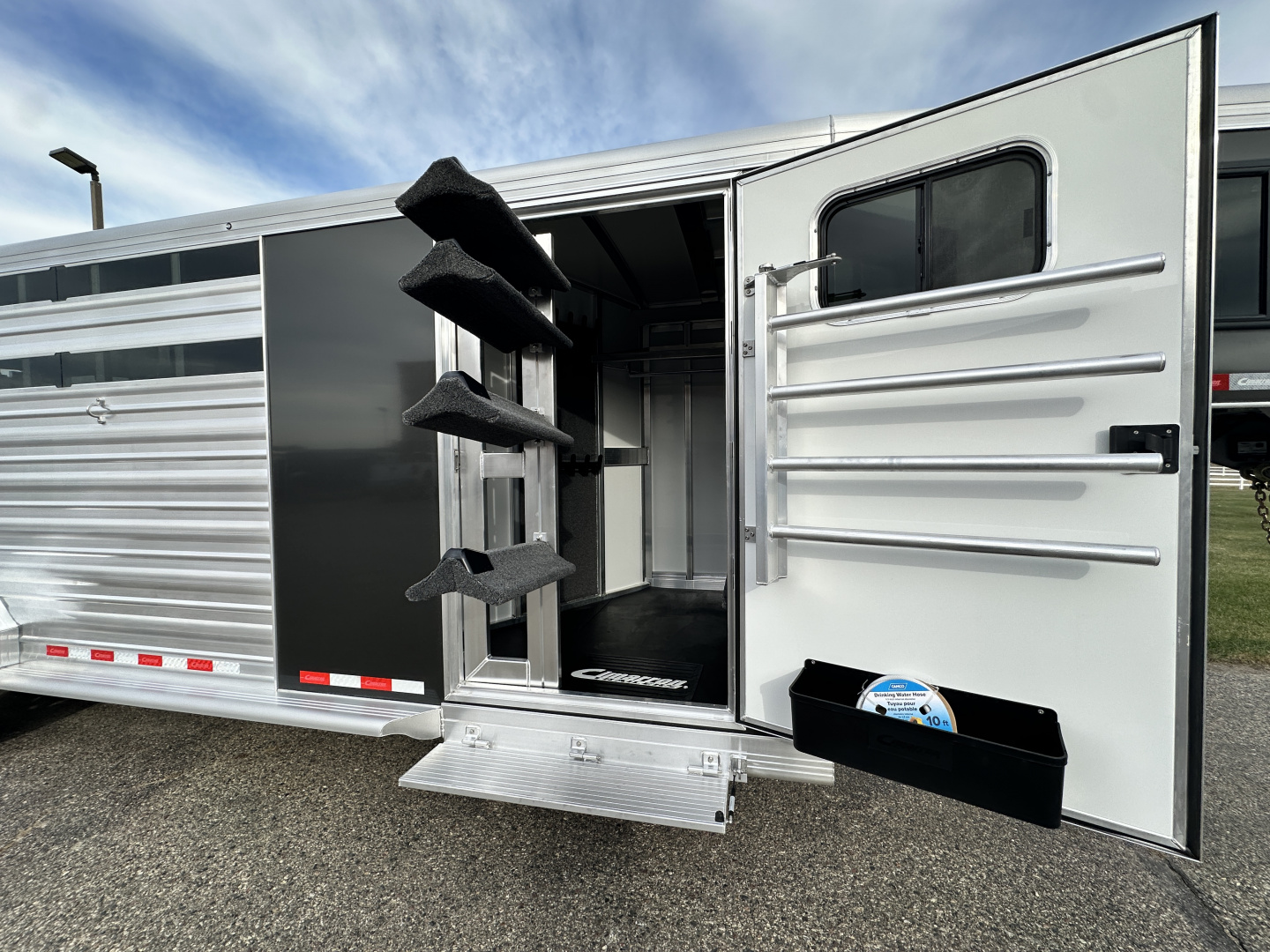 New 2026 Cimarron Trailers 7'x 24' Lonestar GN Stock / Stock Combo Trailer