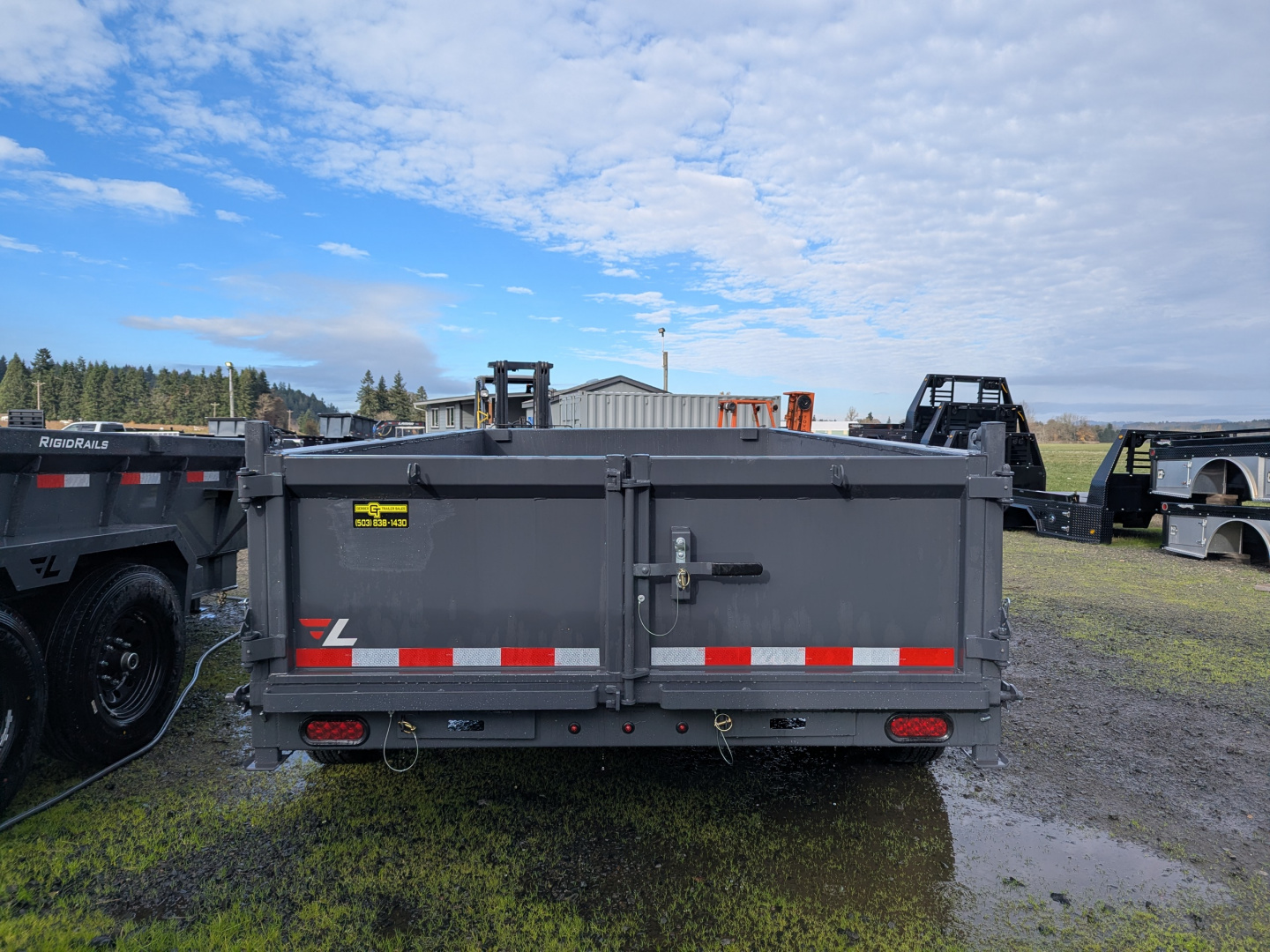 New 2026 LAMAR TRAILERS 77x12 DM25 Dump Trailer 24" SIDES