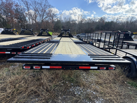 New 2026 Diamond C FMAX212 Flatbed Trailer, HYD DOVETAIL, HYD JACKS, ALUMINUM OUTER WHEELS