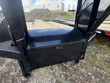 New 2026 Diamond C FMAX212 Flatbed Trailer, HYD DOVETAIL, HYD JACKS, ALUMINUM OUTER WHEELS