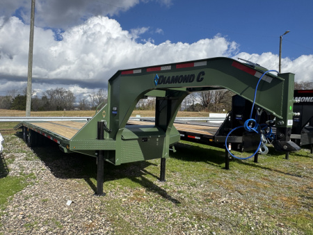 New 2026 Diamond C FMAX210 Flatbed Trailer, HYD JACKS, HYD DOVETAIL , ALUMINUM OUTER WHEELS