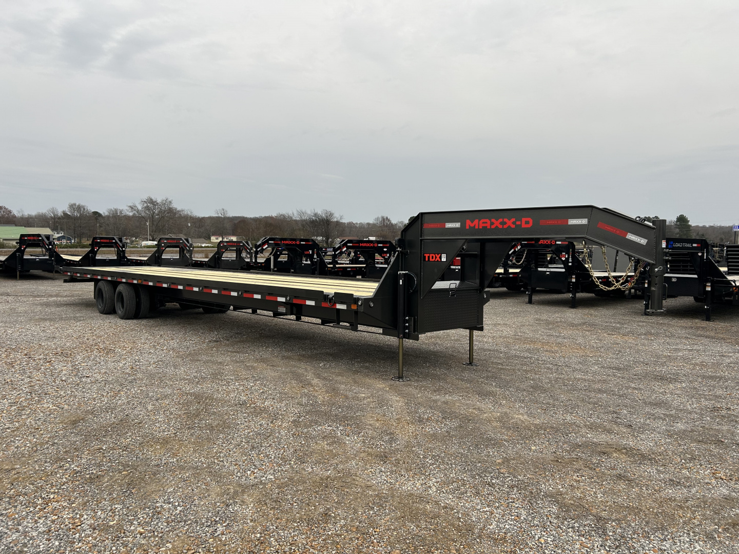 New 2026 MAXXD 102"X40' 30K Full Tilt Container Gooseneck Trailer