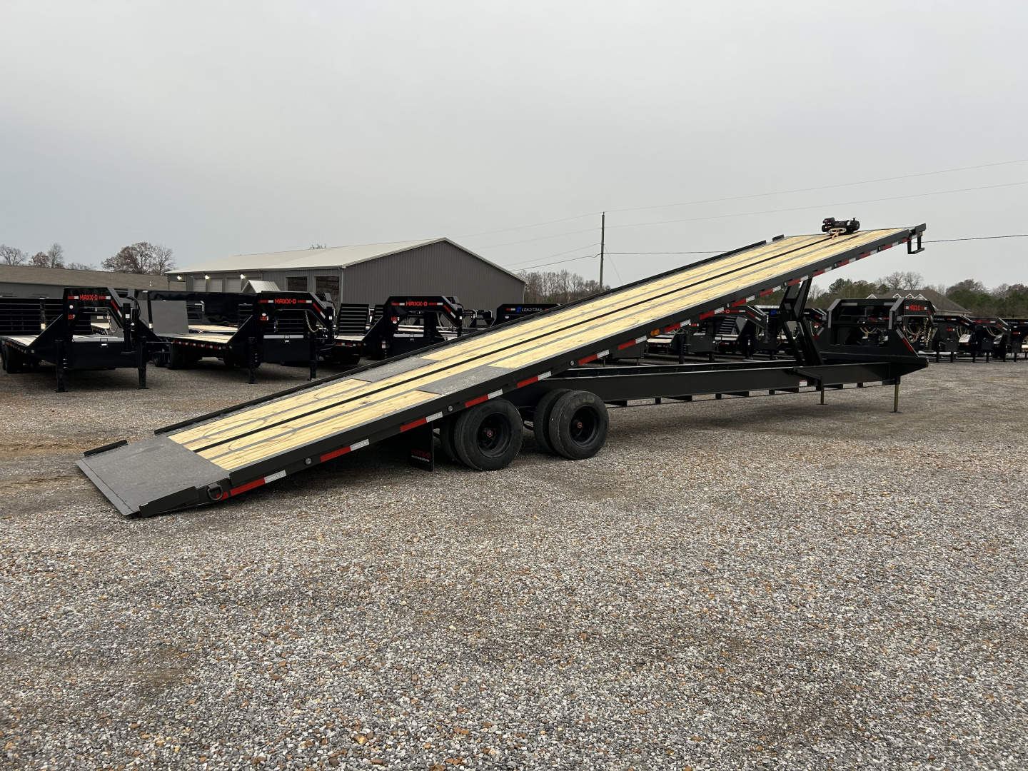 New 2026 MAXXD 102"X40' 30K Full Tilt Container Gooseneck Trailer