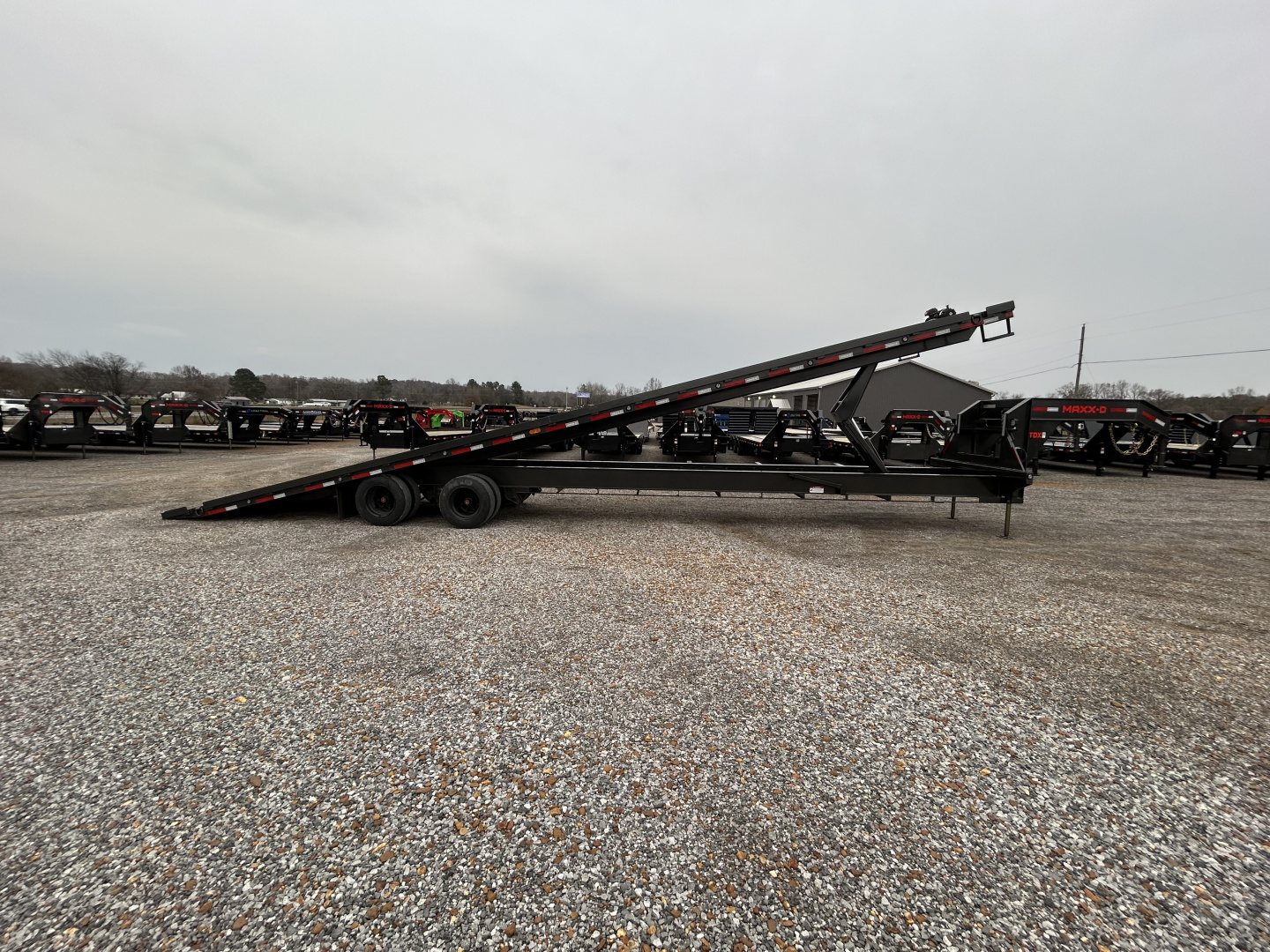 New 2026 MAXXD 102"X40' 30K Full Tilt Container Gooseneck Trailer