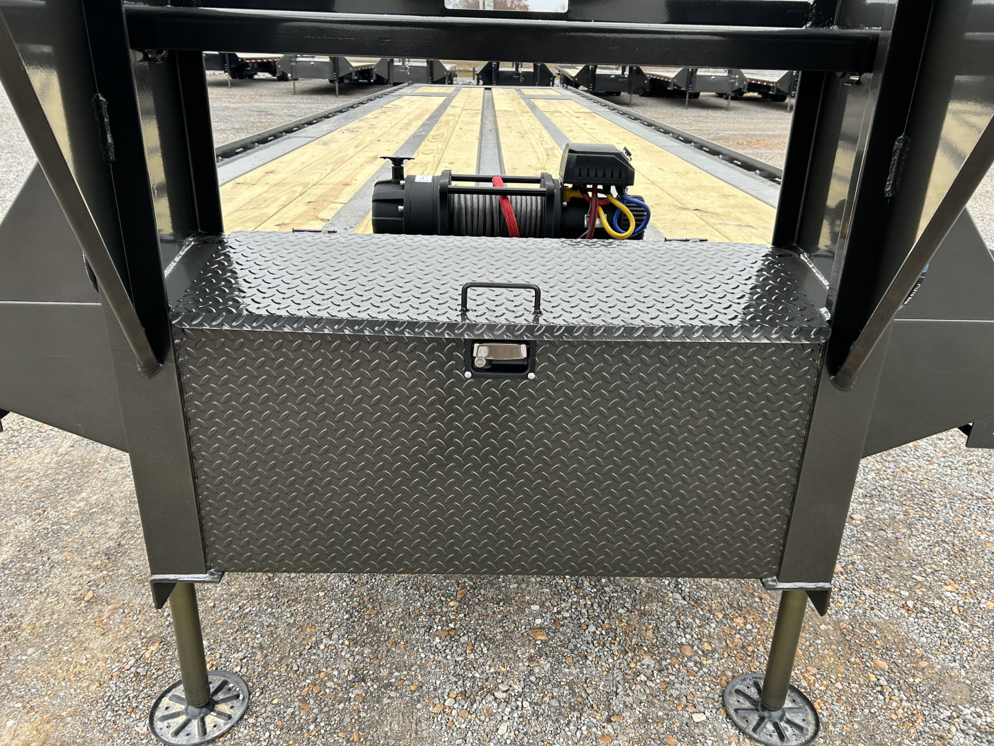 New 2026 MAXXD 102"X40' 30K Full Tilt Container Gooseneck Trailer