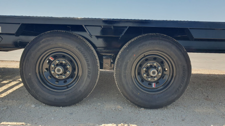 New 2026 PJ 102”x25’ Quest Gooseneck Flatbed w/ Singles – LQ