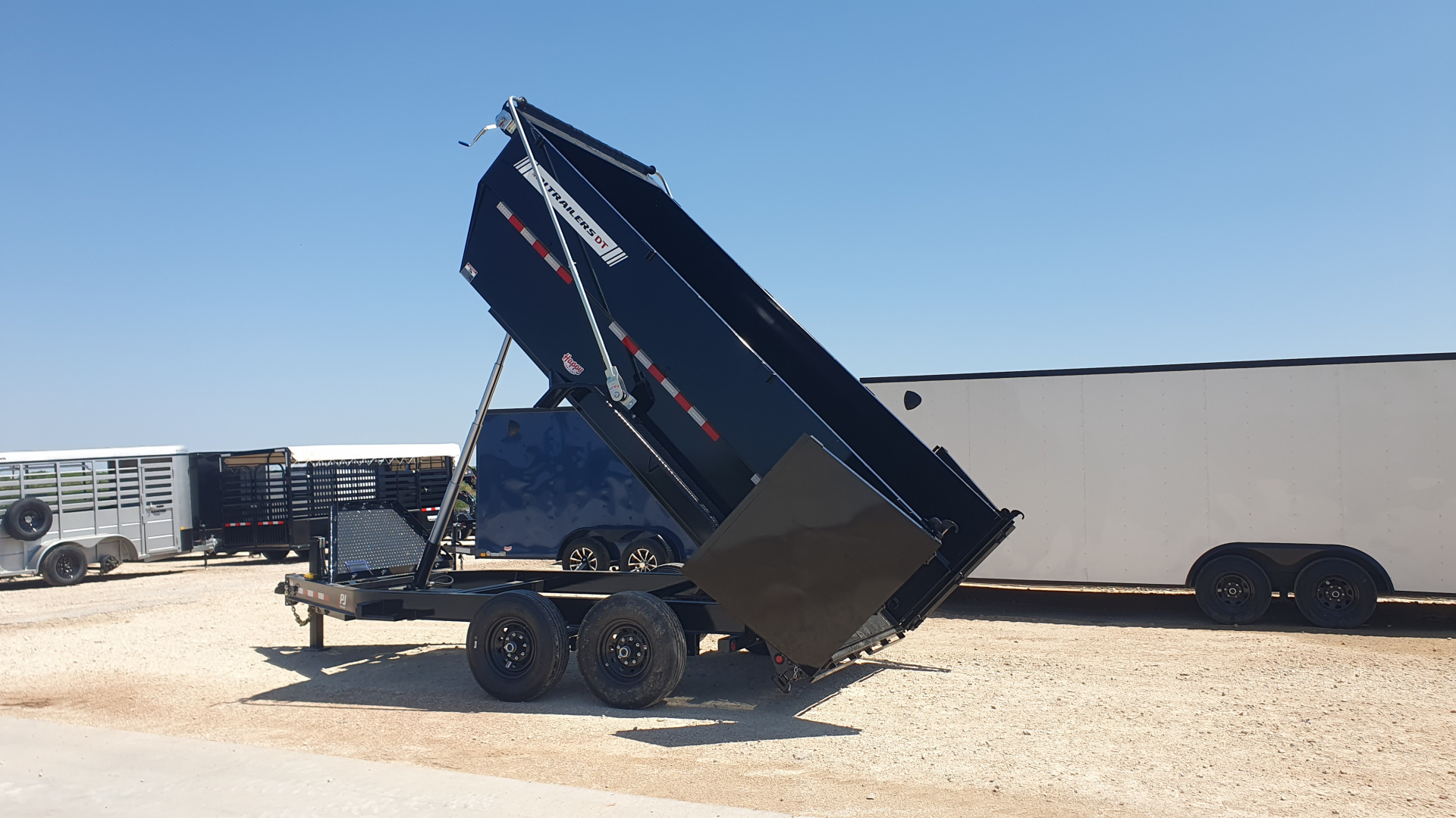 New 2026 PJ 83"x14' BP Tandem Axle Low Pro Telescopic Dump w/ 48" Sides – DT Voyager Package