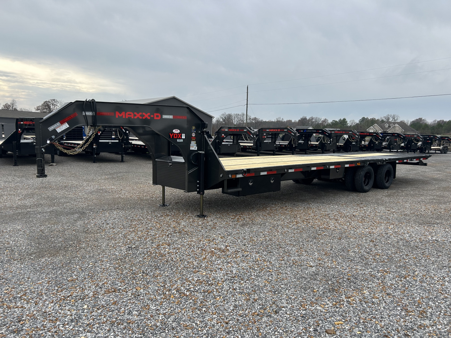New 2026 MAXXD Hydraulic Dovetail Gooseneck Trailer | 32' x 102' 25.9K GVWR