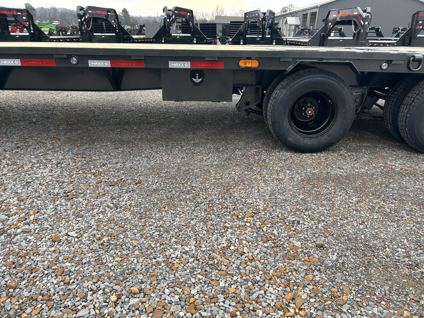 New 2026 MAXXD Hydraulic Dovetail Gooseneck Trailer | 32' x 102' 25.9K GVWR