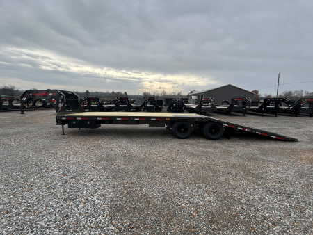 New 2026 MAXXD Hydraulic Dovetail Gooseneck Trailer | 32' x 102' 25.9K GVWR