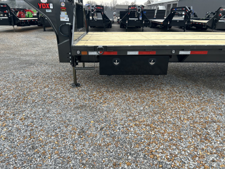 New 2026 MAXXD Hydraulic Dovetail Gooseneck Trailer | 32' x 102' 25.9K GVWR