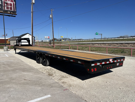 New 2026 PJ 102"x40' GN Low-Pro Flatbed w/ Singles - LS