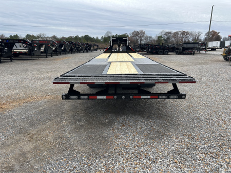 New 2026 MAXXD Hydraulic Dovetail Gooseneck Trailer | 32' x 102' 25.9K GVWR