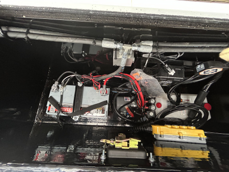 New 2026 MAXXD Hydraulic Dovetail Gooseneck Trailer | 32' x 102' 25.9K GVWR