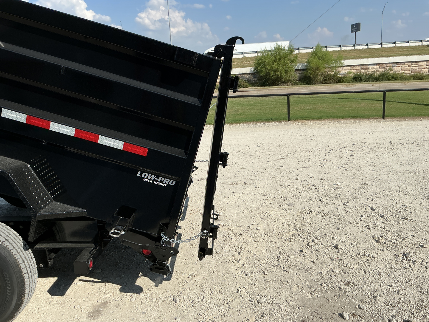 New 2026 PJ 83"x14' GN Tandem Axle Low Pro Telescopic Dump w/ 48" Sides – DT