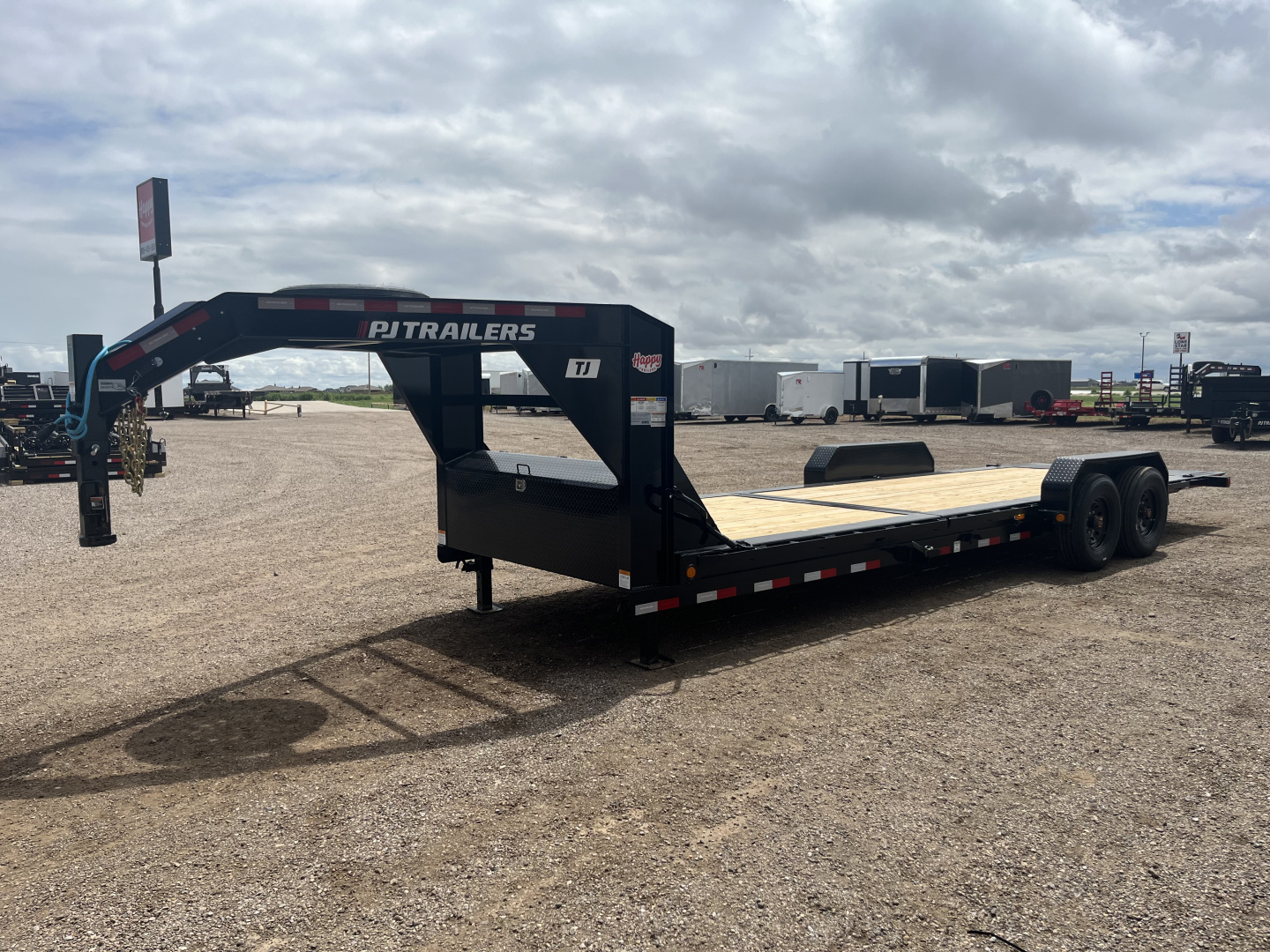 New 2026 PJ 82"x24' Gooseneck HD Equipment Tilt Trailer – TJ