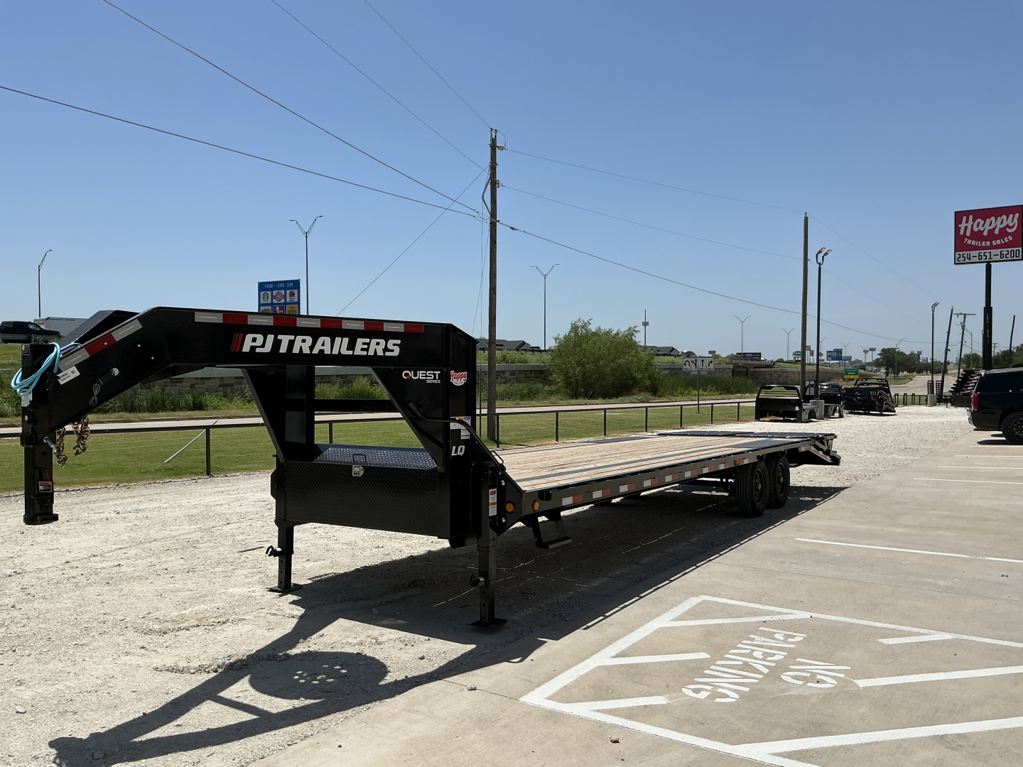 New 2026 PJ 102”x30’ Quest Gooseneck Flatbed w/ Singles – LQ