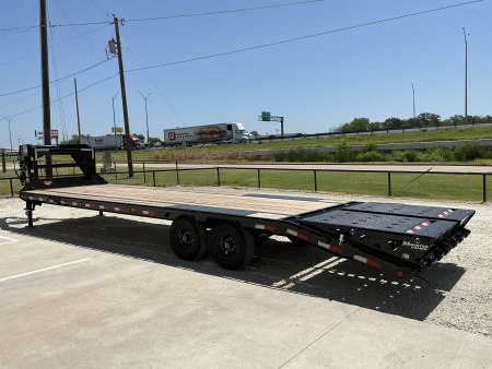 New 2026 PJ 102”x30’ Quest Gooseneck Flatbed w/ Singles – LQ