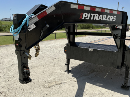New 2026 PJ 102”x30’ Quest Gooseneck Flatbed w/ Singles – LQ