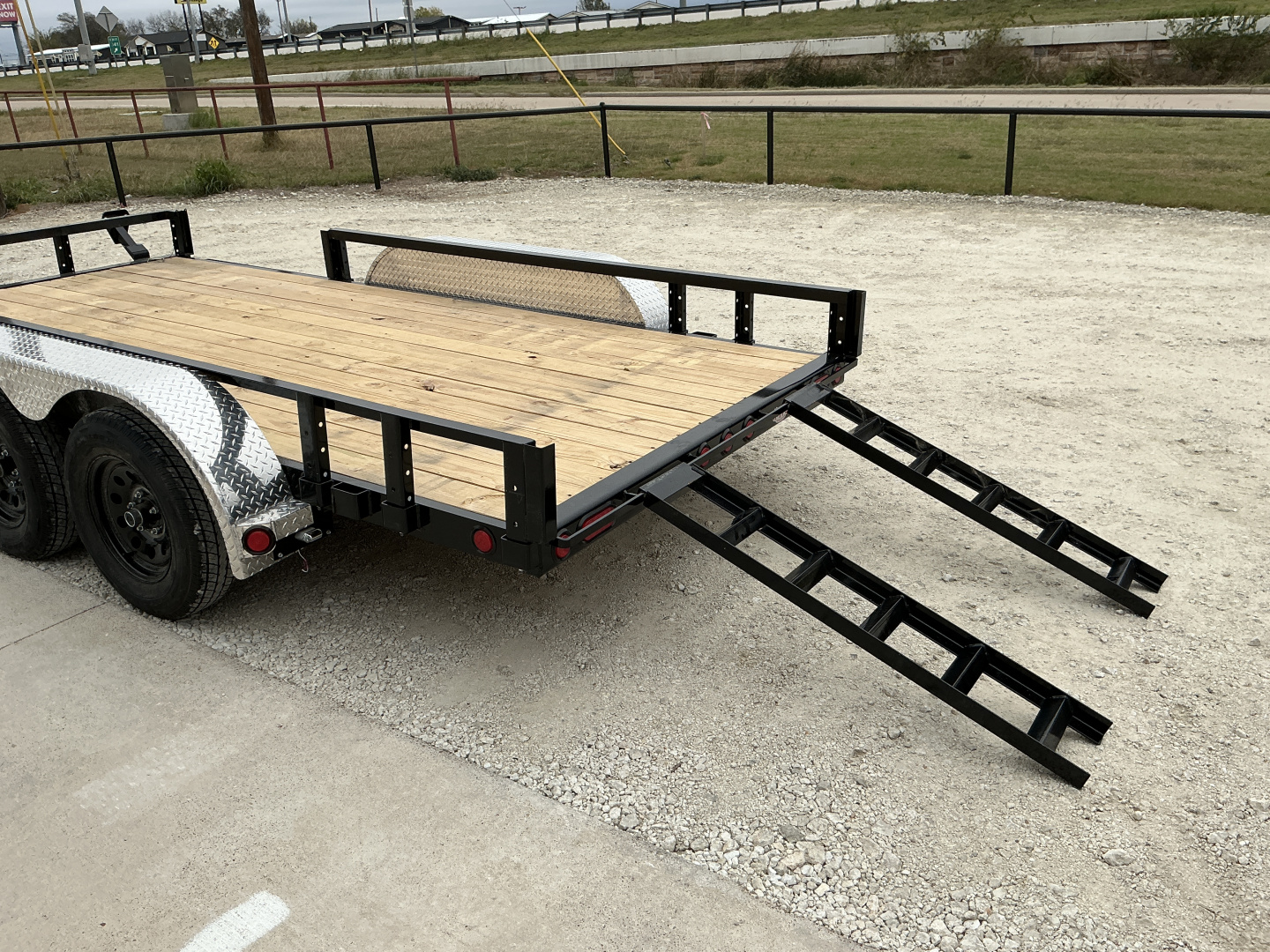 New 2026 PJ 77"x14' Tandem Axle Utility Trailer - UK