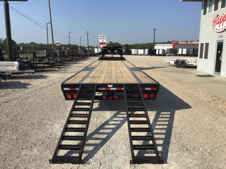 New 2026 PJ 102"x40' GN Low-Pro Flatbed w/ Singles - LS