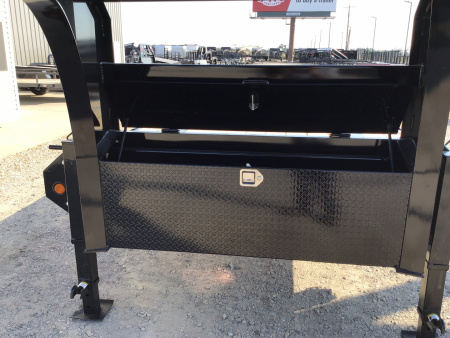 New 2026 PJ 102"x40' GN Low-Pro Flatbed w/ Singles - LS