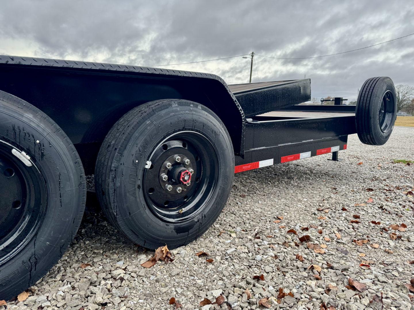 New Top Hat Trailers CT16-83"x 22' 17.5K Tilt Deck w/ 16ply Tires Tilt Trailer