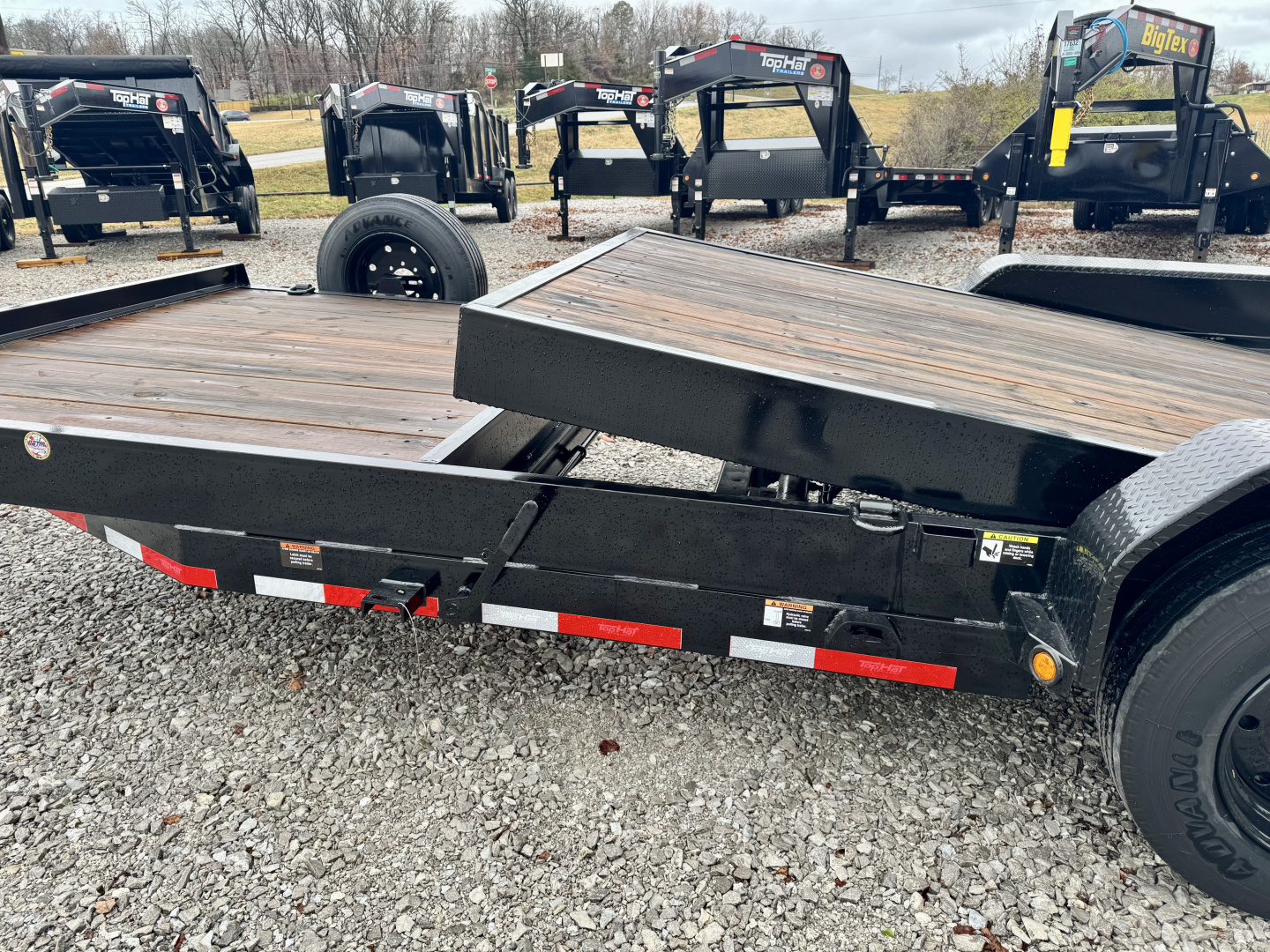 New Top Hat Trailers CT16-83"x 22' 17.5K Tilt Deck w/ 16ply Tires Tilt Trailer