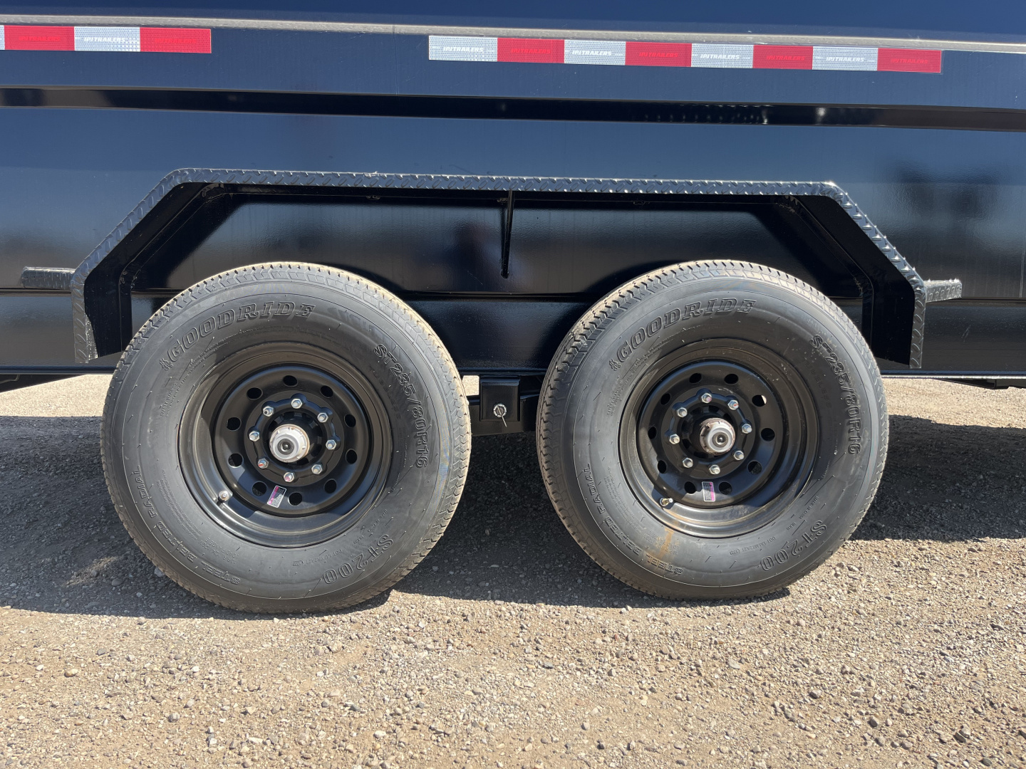 New 2026 PJ 83"x16' BP Tandem Axle Low Pro High Side Dump w/ 48" Sides – DM