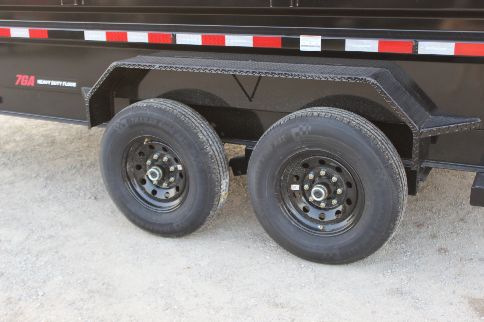 New 2026 PJ TRAILERS 83" x 14' DT Dump Trailer