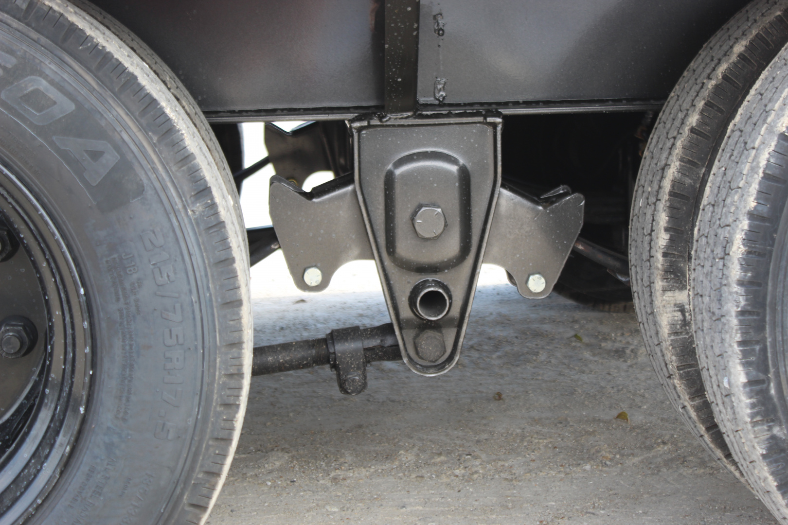 New 2026 MAXX-D LHX 34' 40k Gooseneck Flatbed Trailer