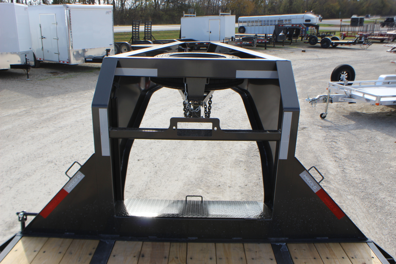 New 2026 MAXX-D LHX 34' 40k Gooseneck Flatbed Trailer