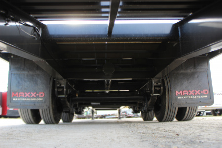 New 2026 MAXX-D LHX 34' 40k Gooseneck Flatbed Trailer