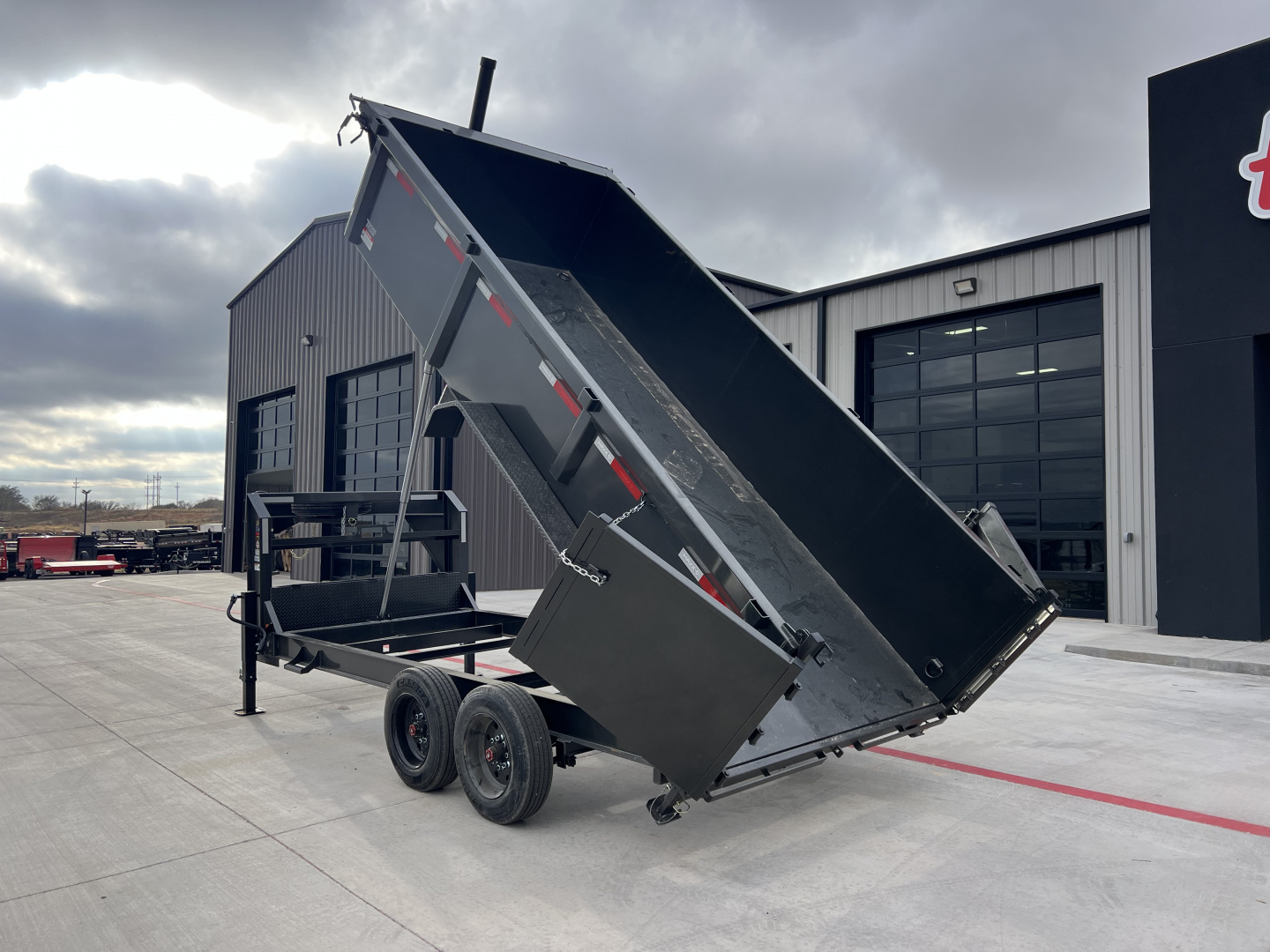 New 2026 MAXX-D 83”x16’ 18K Gooseneck Dump w/ 36” Sides – DTX