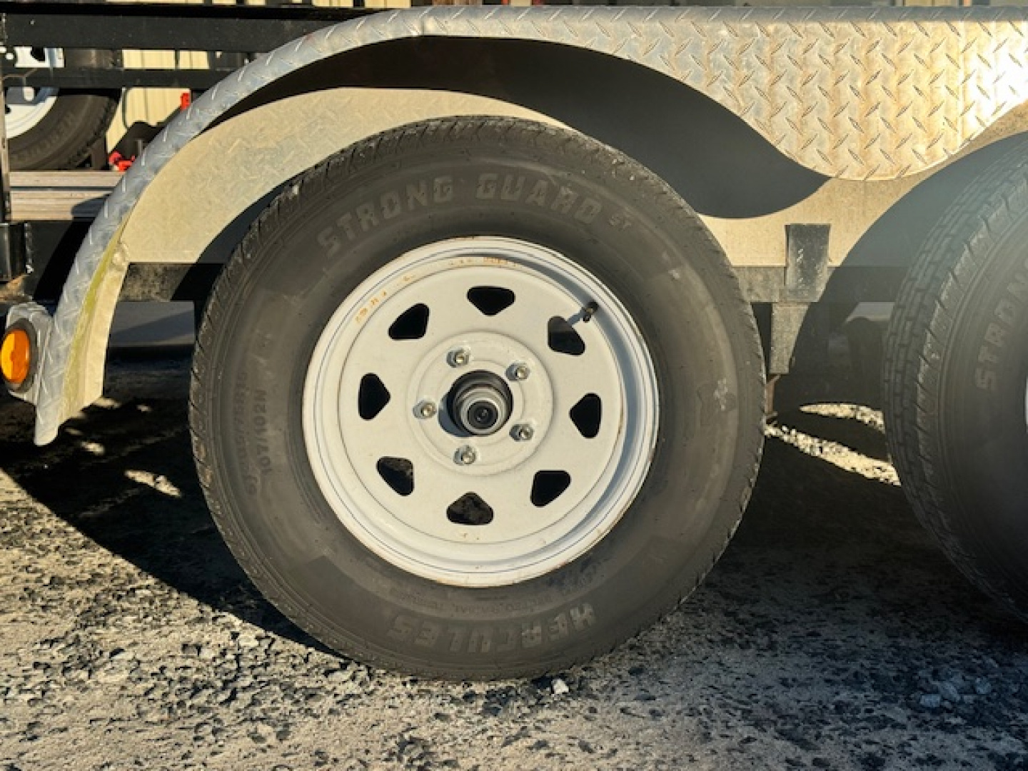 Used 2019 PJ Trailers PJ UL21832CSJK Utility Trailer