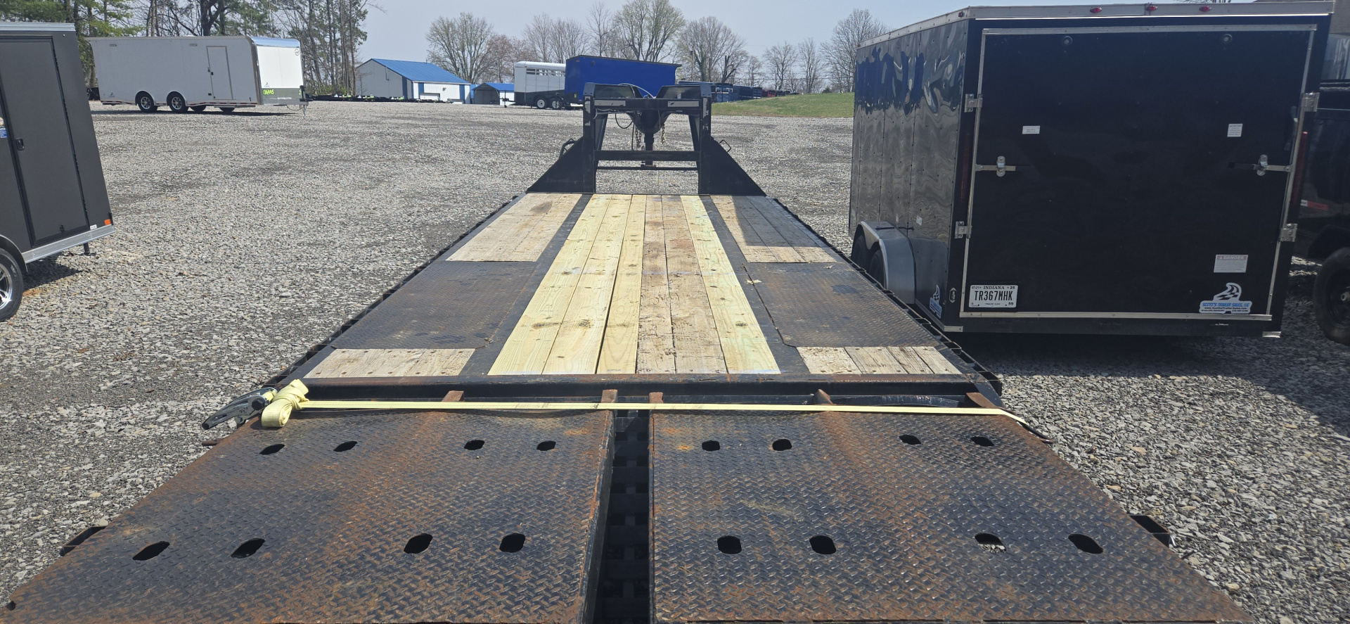 Used Repo 2023 Big Tex Trailers 25GN-20+5 Flatbed Trailer