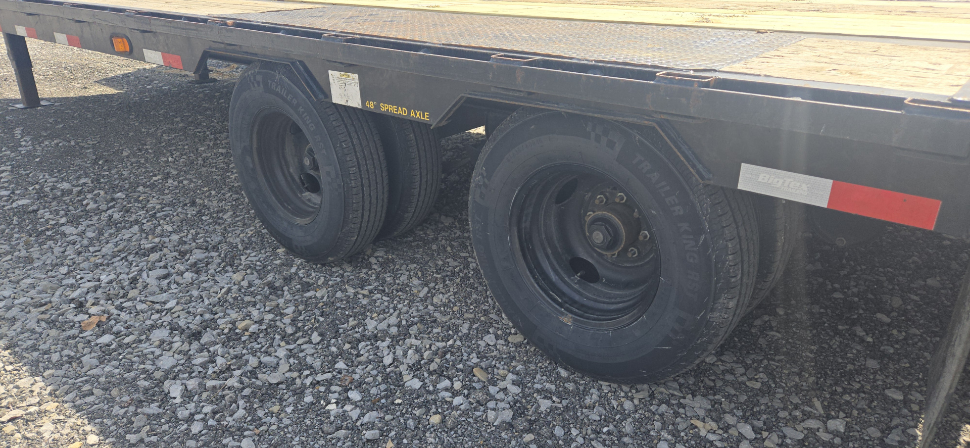 Used Repo 2023 Big Tex Trailers 25GN-20+5 Flatbed Trailer