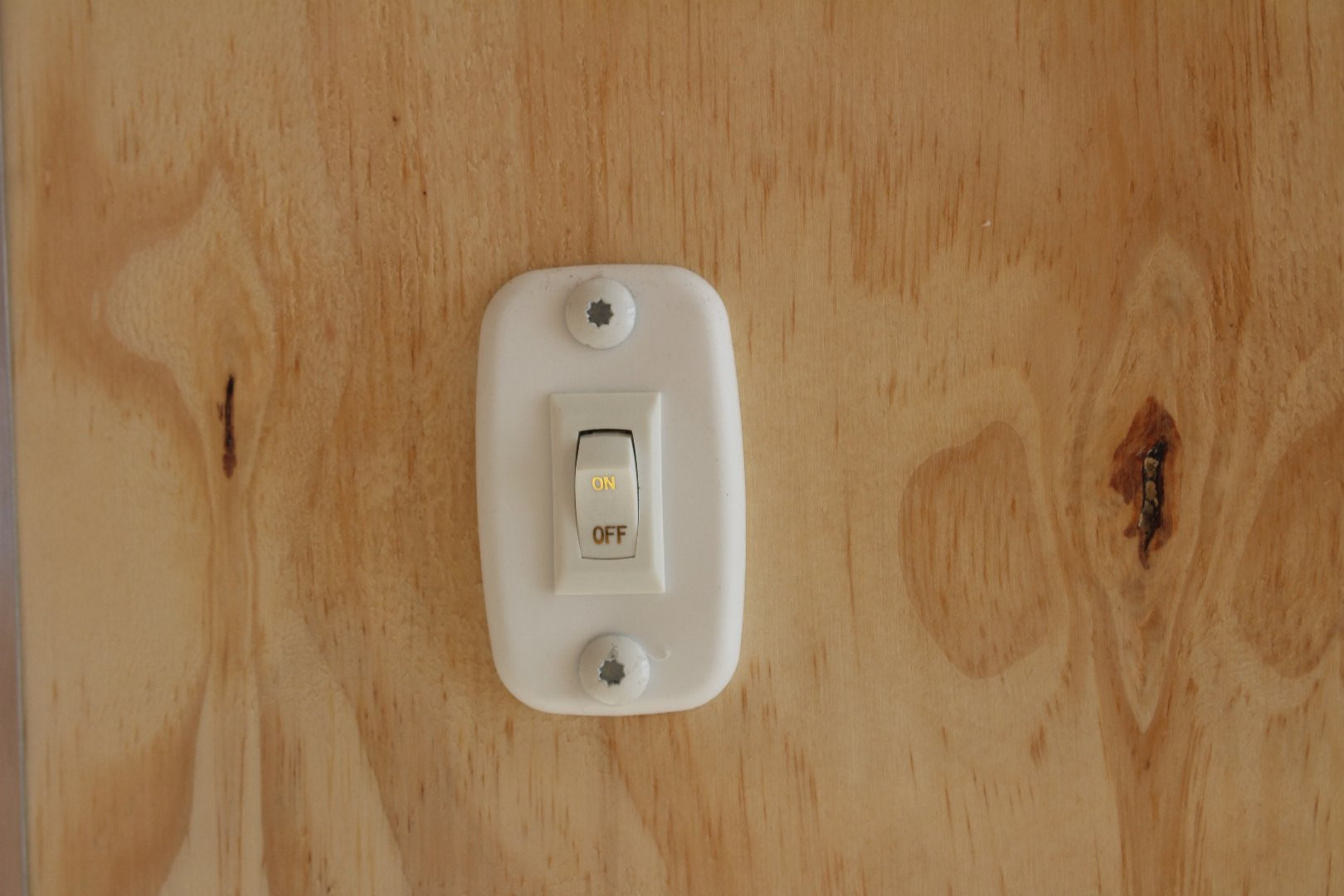 New 2026 NEO Trailers NAV 7' x 16' Aluminum Enclosed Cargo Trailer - RAMP DOOR - 6.5' INTERIOR HEIGHT - 7000# GVW