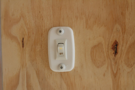 New 2026 NEO Trailers NAV 7' x 16' Aluminum Enclosed Cargo Trailer - RAMP DOOR - 6.5' INTERIOR HEIGHT - 7000# GVW