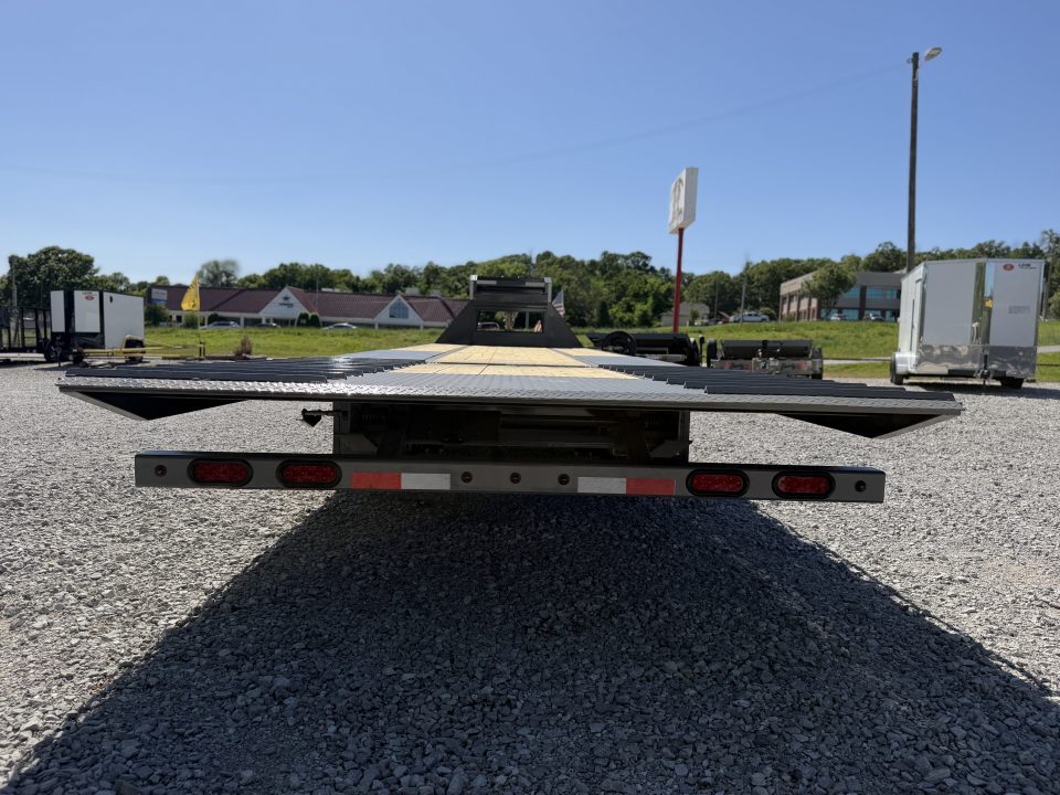 New 2026 Delco Trailers 32FT Delco FH-30K Low Pro Dual Tandem Hydraulic Dovetail Flatbed Trailer