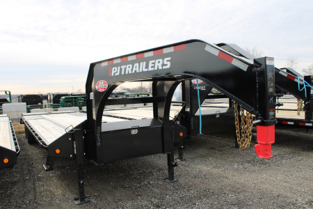 New 2026 PJ Trailers 32' MR 25K GVWR GN Equipment Trailer