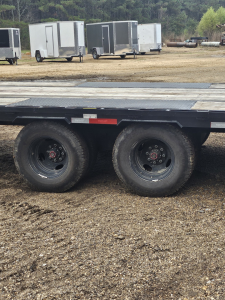 Used 2025 Top Hat 102"X40' Gooseneck, 2 Jumbo Ramps Flatbed Trailer