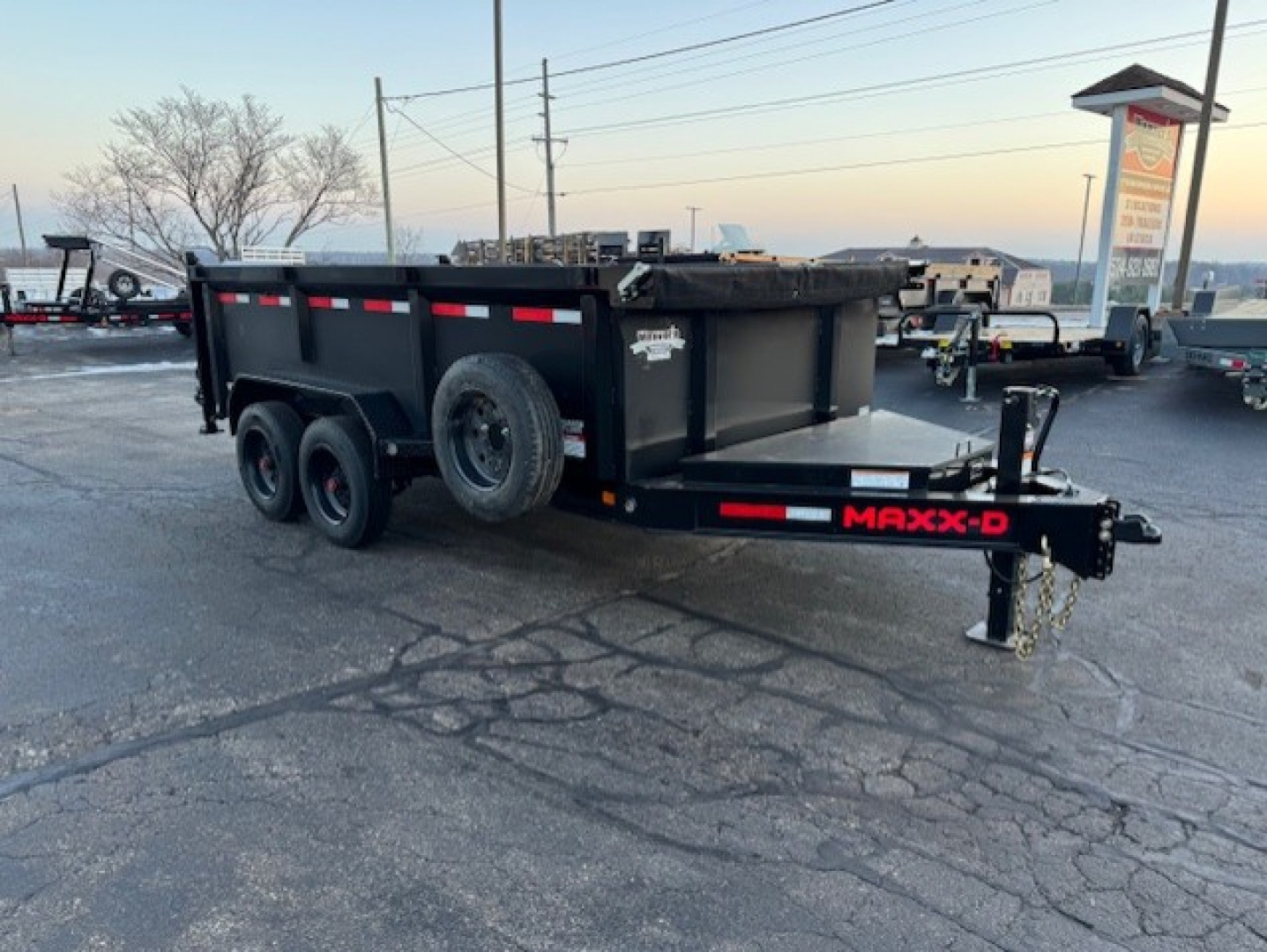 New 2026 MAXX-D DJB8314H Dump Trailer