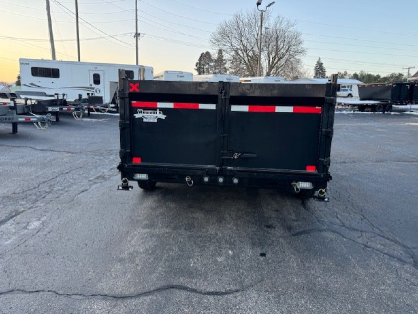 New 2026 MAXX-D DJB8314H Dump Trailer